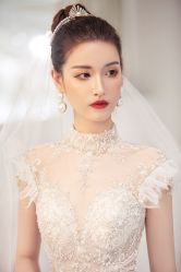 -艾米丽婚纱礼服