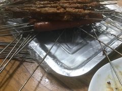 -亨利烧烤(理想山店)