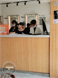 -一東造型烫发染发