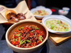 小炒黄牛肉-鸽子侯·家宴·平价海鲜(市图书馆店)