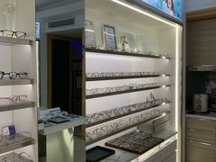 -视野联行眼镜·蔡司·尼康战略合作店(城西银泰店)