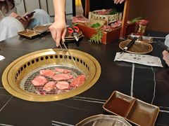 -山川小町·极番烧肉(新地假日广场店)