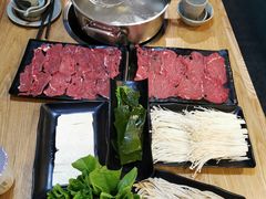 -云聚汇牛很鲜潮汕牛肉火锅(克拉玛依汉博店)