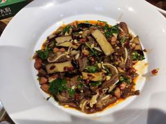 -费大厨辣椒炒肉(万家丽一店)