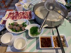 -花田煮鲜牛肉火锅(钟楼众汇店)