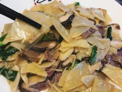 -缘来聚·徽菜名店(黄山宏村店)