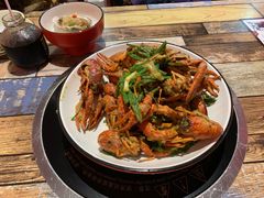 -虾弄弄海派小龙虾·牛羊蝎子火锅