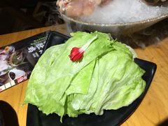 -洪氏嗨捞·广东猪肚鸡·椰子鸡火锅(西咸万象城店)