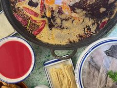 -鸿姐老火锅(疁城新天地店)