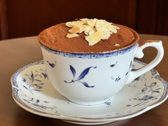 -Café Monson