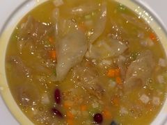 -港丽餐厅(高德置地店)