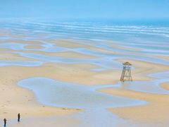 -北戴河碧螺塔海上酒吧公园