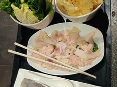 -野迹·石橄榄鸡·烧烤(新洲店)