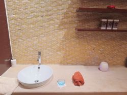 -青岛香格里拉·氣水疗中心