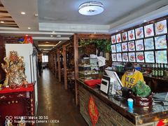 -万和春排骨砂锅米饭(湖北路店)