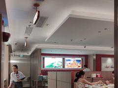-海底捞火锅(杭州庆春路夜宵主题店)