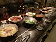 -圣丰索菲特·2 On 988 Café 自助餐厅