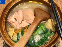 -刀小蛮半只鸡过桥米线(家乐福四元桥店)