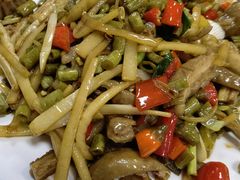 -牛八宝桂林米粉(八里庄店)