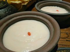 -老牌坊云南鱼豆花火锅(嵩山店)
