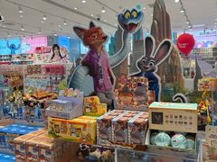 -名创优品(山东青岛华润万象城店)