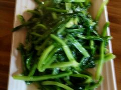 -严记小天府酸菜鱼(西四路店)