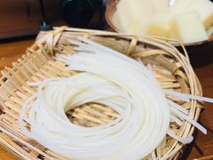 -黔有有贵州酸汤夺夺粉火锅(五味十字店)