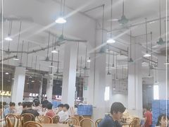 大堂-标记美食新鲜猪杂(兴南大道店)