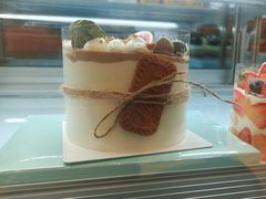 -顶东面包花园·生日蛋糕(香榭丽店)