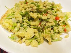 -香巴拉云南餐厅(华莱坞店)