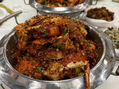 -凤凰路何眼镜香辣蟹(花果园店)