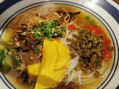 -霸蛮湖南菜·牛肉粉(荣京西街店)