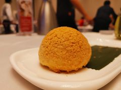 果王叉烧焗餐包-粤江春·早茶·潮粤菜·宴会(罗湖宝能中心店)