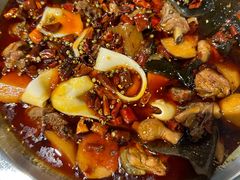 -晓彭肥肠鸡·泡椒鸡火锅(水木天地店)
