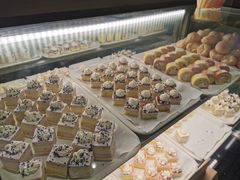 自助甜品-小鱼小牛·鱼牛干锅·脆鱼火锅(世欧广场店)