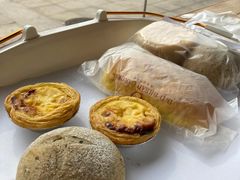 -顶东面包花园·生日蛋糕(世博店)