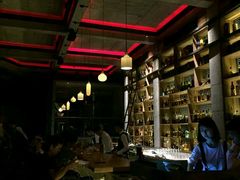 -饮湖威士忌鸡尾酒吧