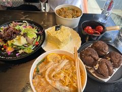 -W COLLECTIVE  DESSERT SHOP