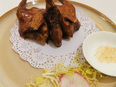 脆皮乳鸽-湛江菜.江南首席(昆山店)