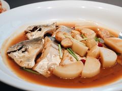 鲳鱼烧年糕-新荣记(南京西路店)