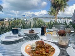 -Takapuna Beach Cafe