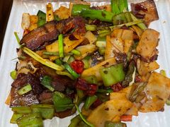 腾冲饵块炒腊肉-米店·云南菜(南门店)