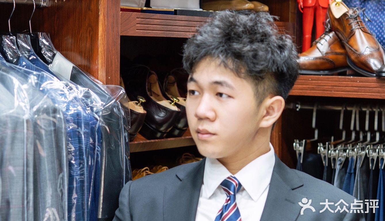 专业西服定制👉香港威德诚洋服
