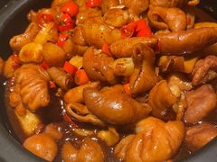 蒜子焖肥肠-老房子·南昌菜(双子塔店)