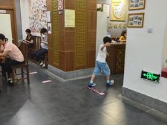 -秦汉胡同书法国画古筝围棋书院(漕宝日月光分馆)