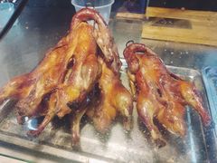 枇杷烤鸭-上海枇杷烤鸭(城乡贸易中心店)