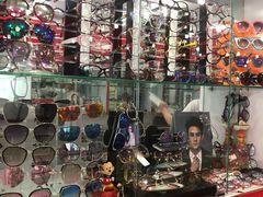 -朱师傅眼镜·蔡司·依视路·尼康(市先进店)