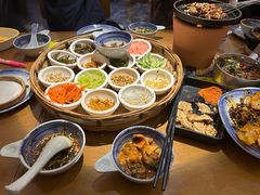 -包整·丝娃娃(一览甲秀楼风景店)