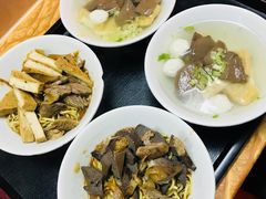 -松树干拌面店