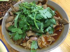 红烧肥肠-人和水上飘(第一家店)